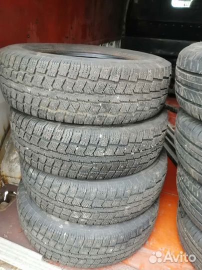 Viatti Vettore Inverno V-524 195/70 R15C