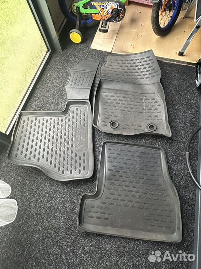 Коврики на Ford focus 3