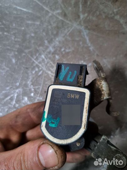 Датчик высоты передний правый BMW F01