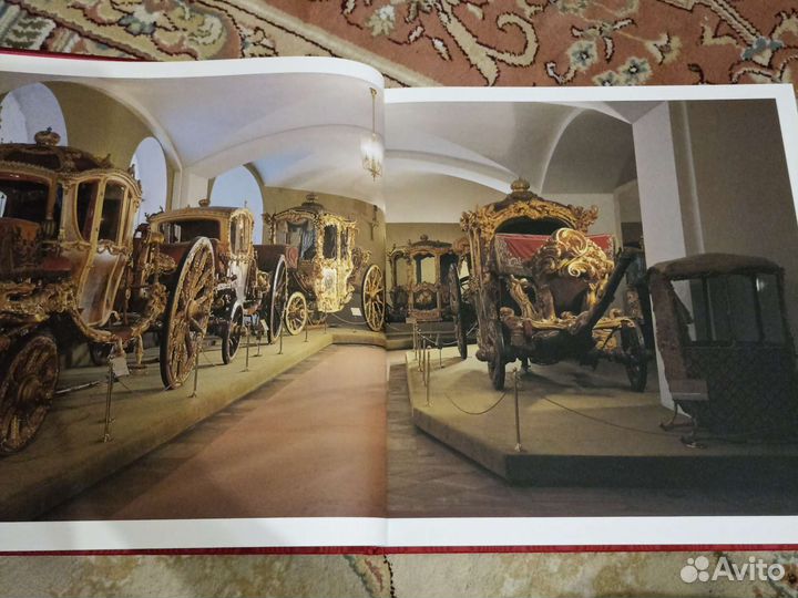 Книга старинные экипажи