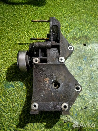 Кронштейн кондиционера Шевроле Лачетти 1.4л 2007г