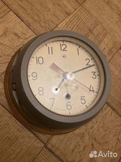 Часы корабельные диск крепления