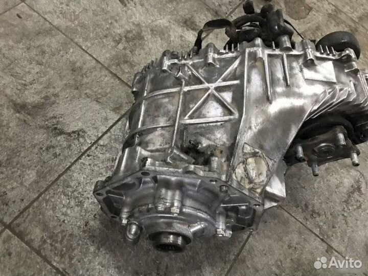 Раздатка Toyota Land Cruiser 200