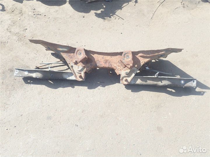 Балка подвески задняя Peugeot 406, 1996