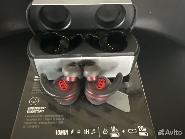 Блютуз наушники JBL Reflect flow