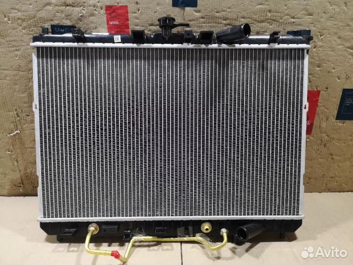 Радиатор двс Kia Carens RS