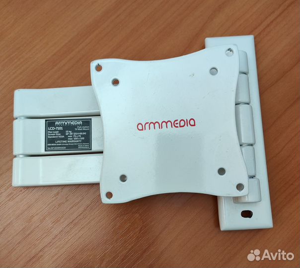 Кронштейн для телевизора Arm Media LCD-7101