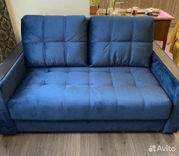 Компактный диван со спальным местом