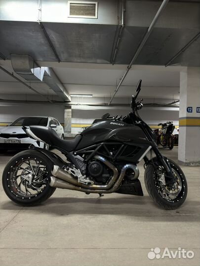Ducati Diavel Carbon