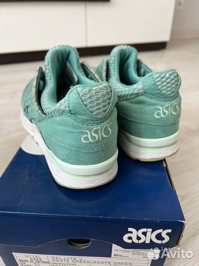 Кроссовки asics женские 39 (25 см)