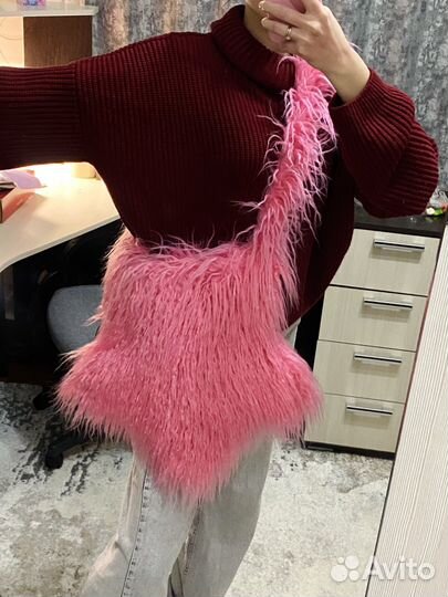 Сумка beauty bomb розовая пушистая