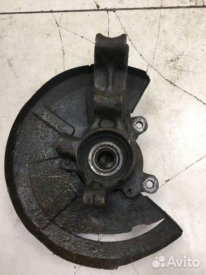 Кулак поворотный правый Audi 80