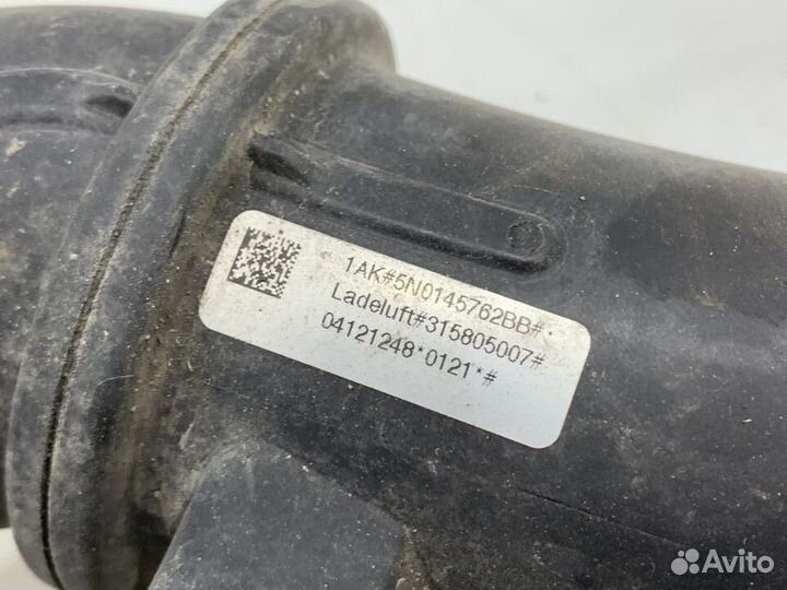 Патрубок интеркулера Audi Q3 8U