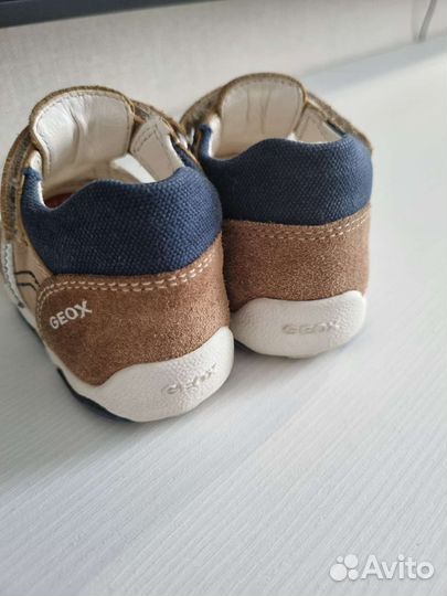 Кроссовки для мальчика geox