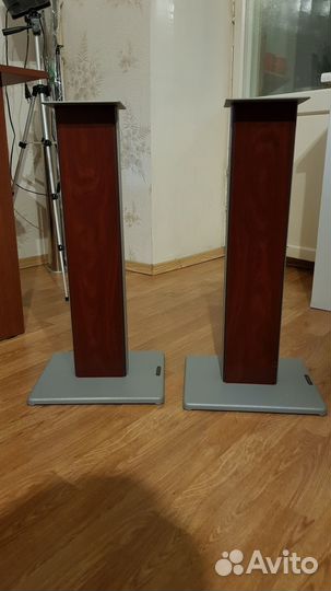 Стойки для акустики