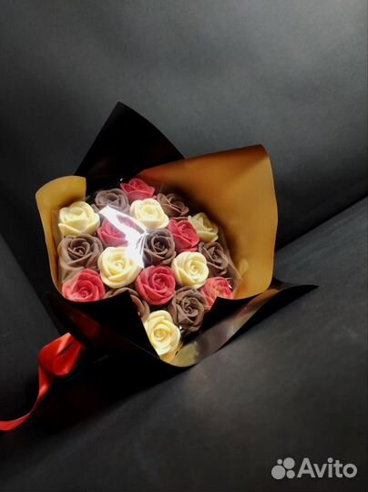 Шоколадные Розы - 19 шт в Букете