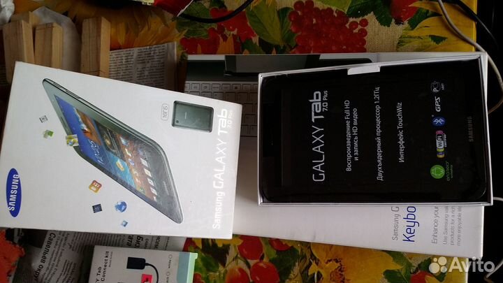 Планшет Samsung galaxy tab Plus