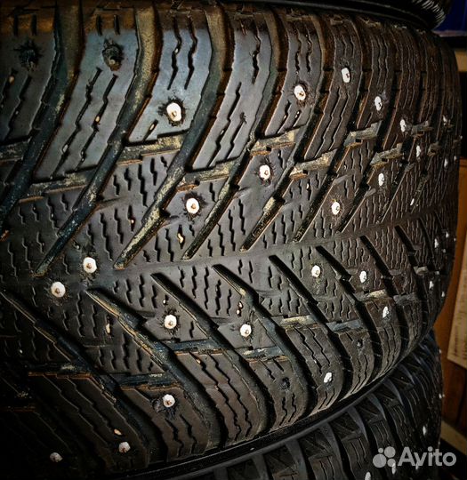 Nokian Tyres Hakkapeliitta 10p 245/45 R18