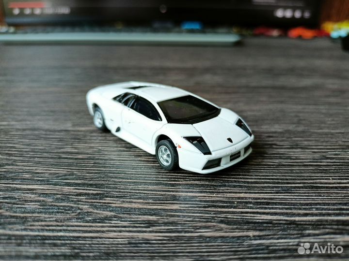 Tomica 1/64 lamborghini murcielago