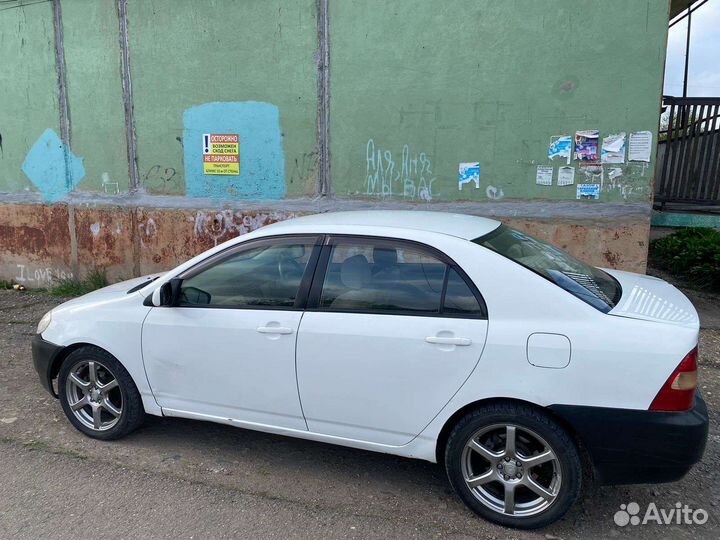 Toyota Corolla 2.2 AT, 2002, 200 000 км