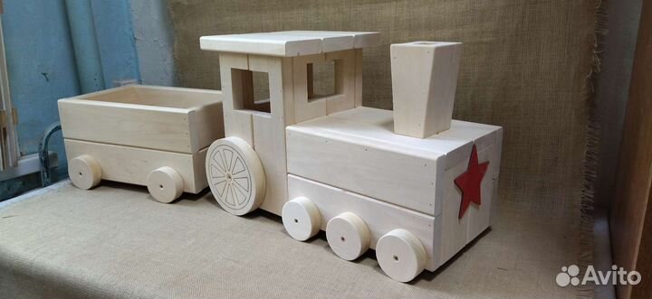 Кашпо для цветов паровоз