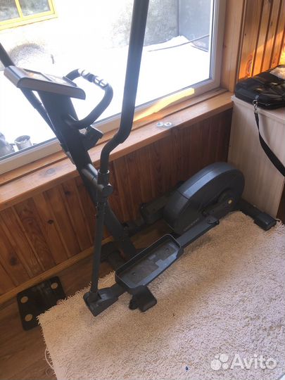 Эллиптический тренажер torneo