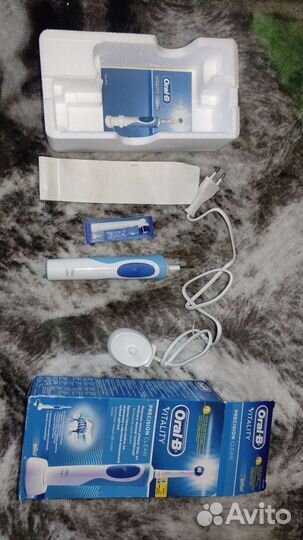 Зубная щетка oral b vitality
