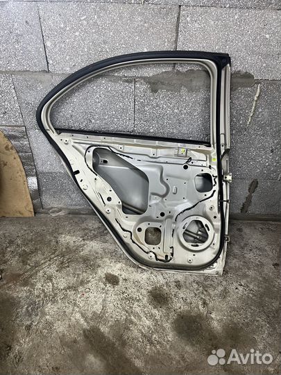 Задняя левая дверь Mitsubishi Lancer 10