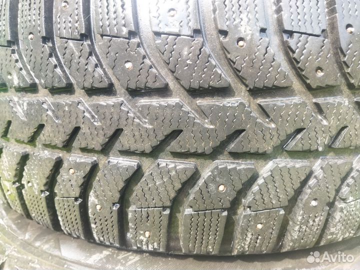 Bridgestone Ice Cruiser 5000 235/60 R16