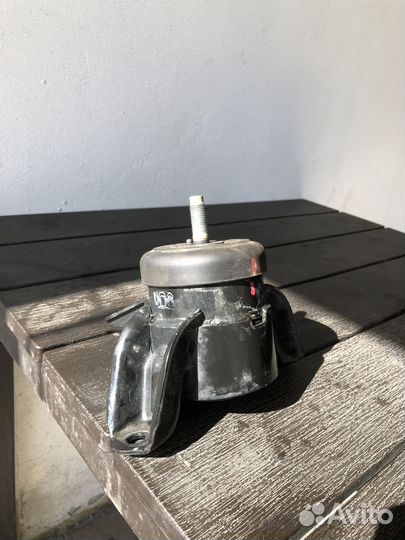 Опора двигателя правая Kia Rio 3 G4FA