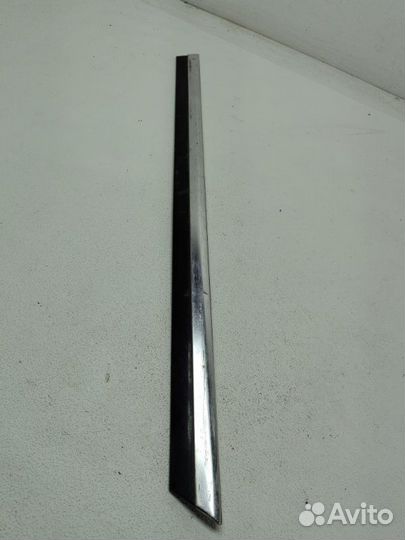 Молдинг двери передний правый Volkswagen Phaeton