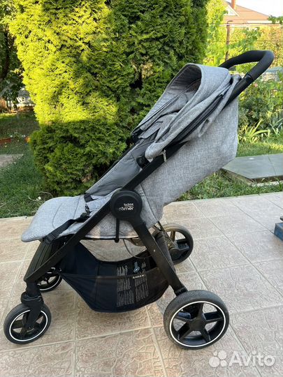 Прогулочная коляска britax romer