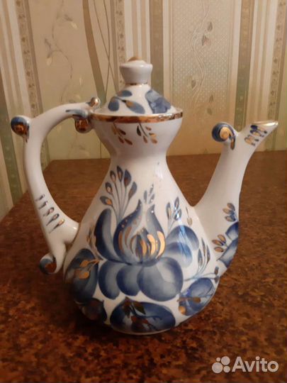 Чайник гжель