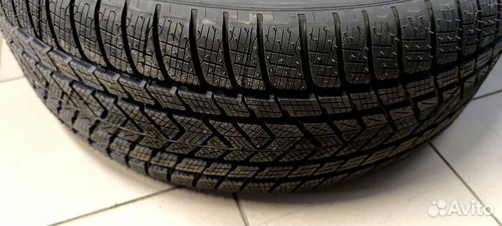 Pirelli Scorpion Winter 255/55 R18 109V