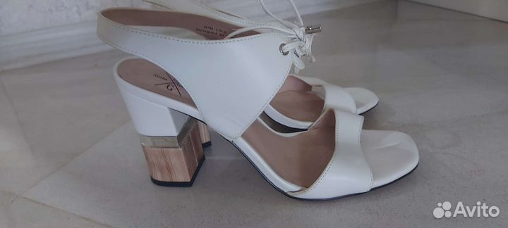 Босоножки две пары 40 размер туфли в подарок