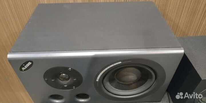 Студийные мониторы Alesis m1 mk2