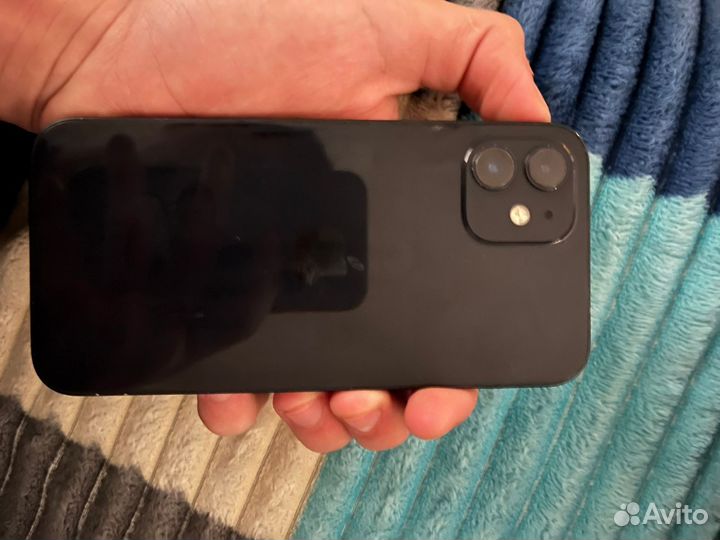iPhone 12, 64 ГБ