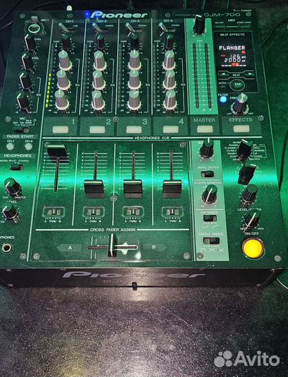 Микшерный пульт Pioneer DJM 700