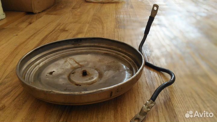 Корпус (колпак) на колесо, электрический (провод)