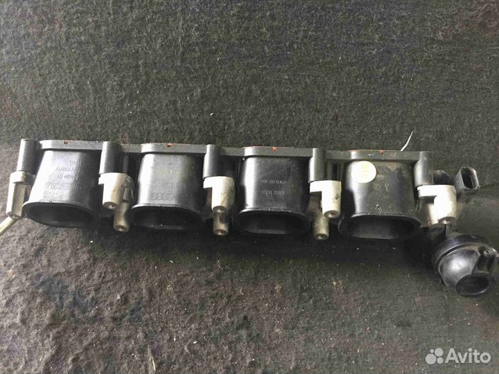 Коллектор впускной Audi A5 (8T 2007-2015) 079 133