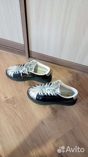 Кроссовки женские adidas