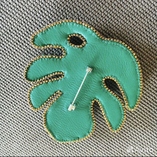 Брошь ручной работы