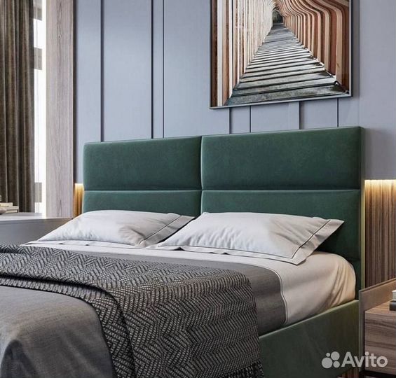 Кровать двухспальная с мягким изголовьем