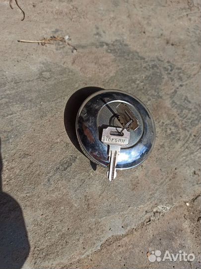 Крышка бензобака с замком