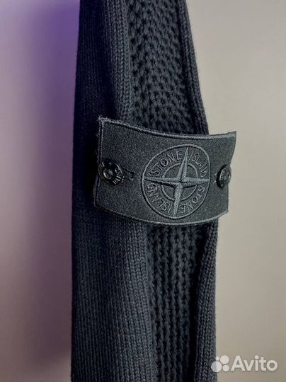 Свитер Stone Island черная расцветка с карманом