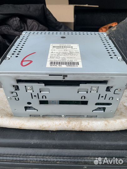 Штатная магнитола для Митсубиси Паджеро 4