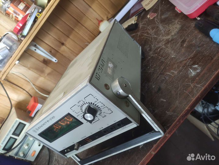 Вольтметр в7-27А/1