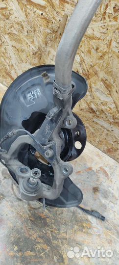 Ступица передняя правая в сборе Mercedes Benz W211