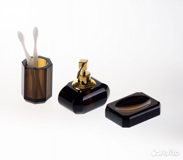 Стакан для ванной