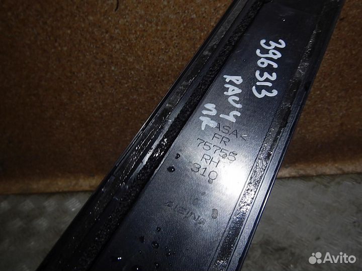 Накладка двери передней правой, Toyota -RAV4 (19)